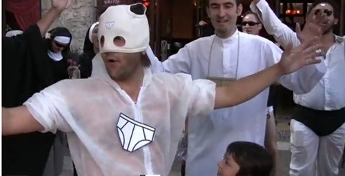 フランスでパンツ祭り